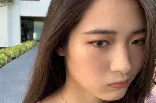 网红圈又塌房！韩汶栩用假人设割韭菜背后真相让人愤怒