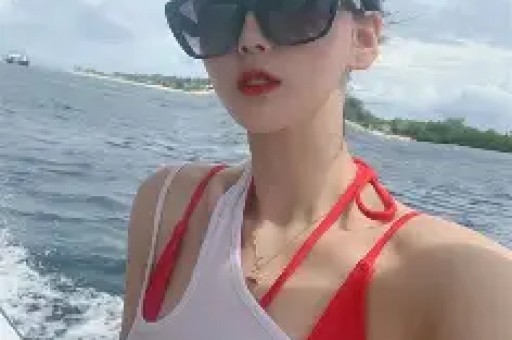 刘晓庆被指耍大牌现身河南万岁山和王婆同台全场冷脸拒讲话 刘晓庆被指耍大牌现身河南万岁山和王婆同台全场冷脸拒讲话